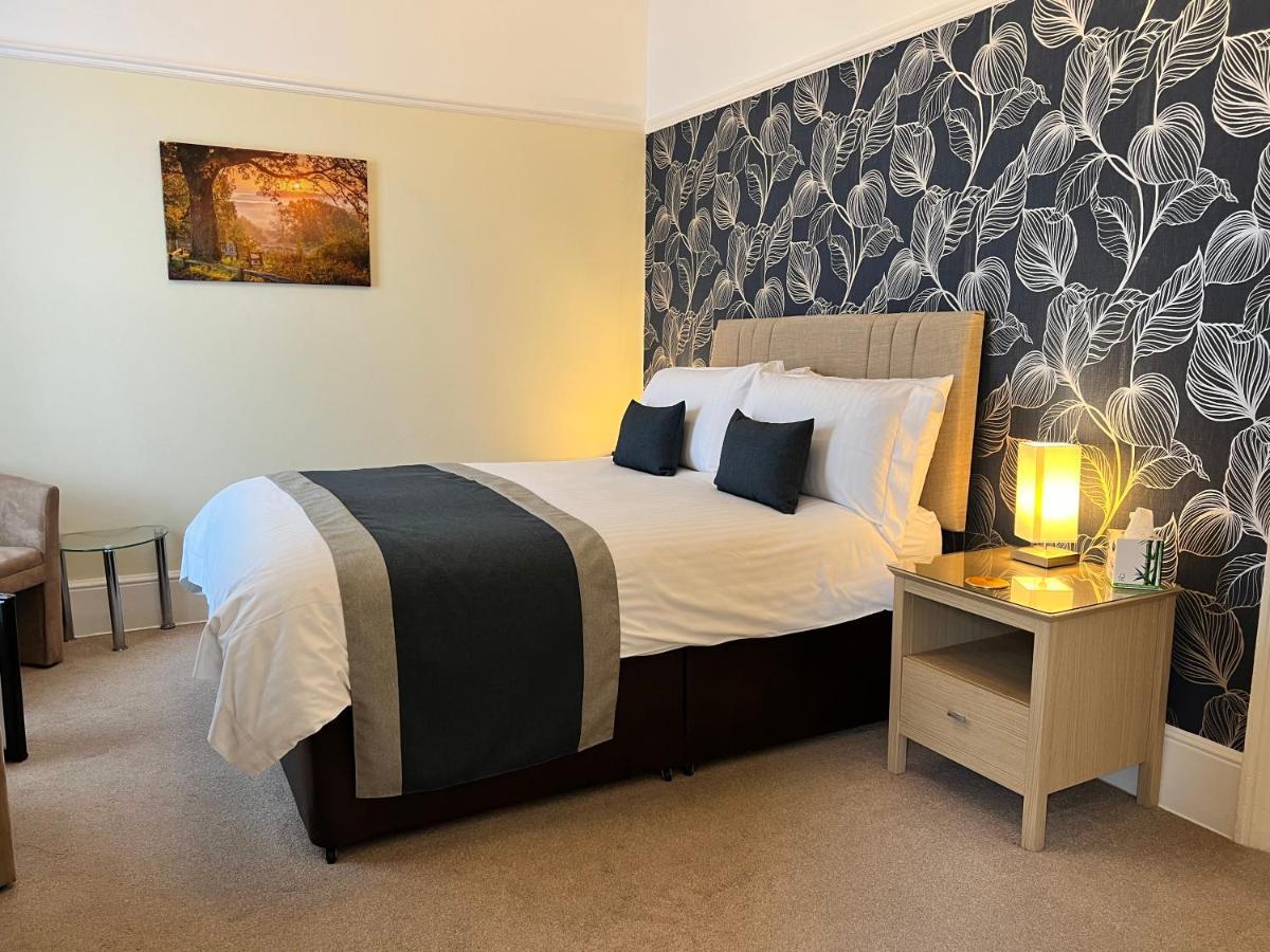 Couette-café Birkdale 4*